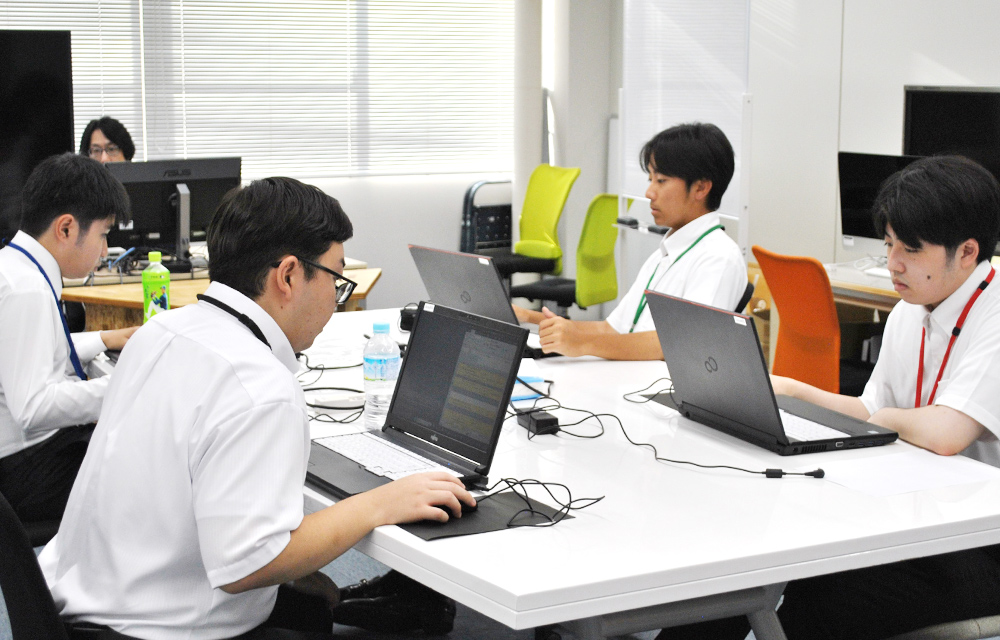 もくもくと開発中